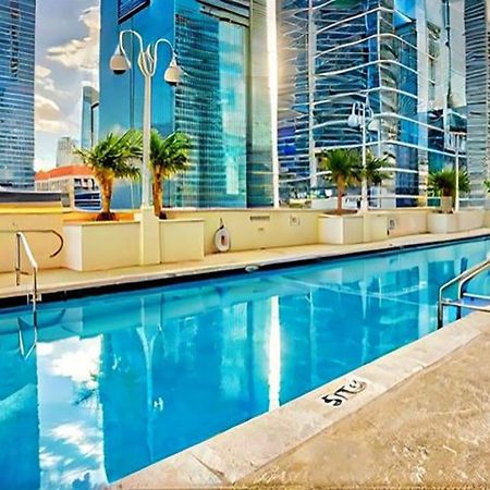 Elegant Centric Vibrant Pool Jacuzzi Free Parking Apartamento Miami Exterior foto